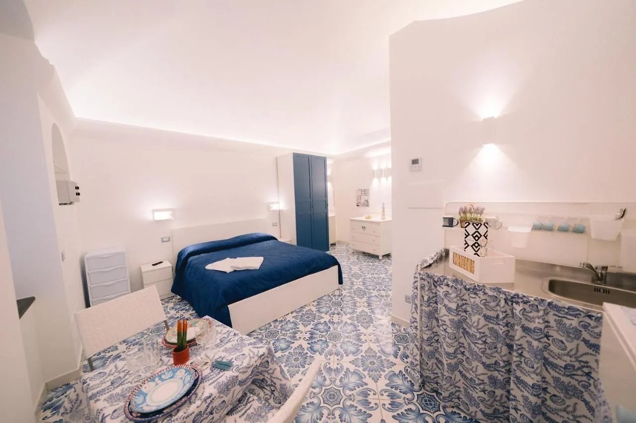 Amalfi Residenza Centrale 0*,
